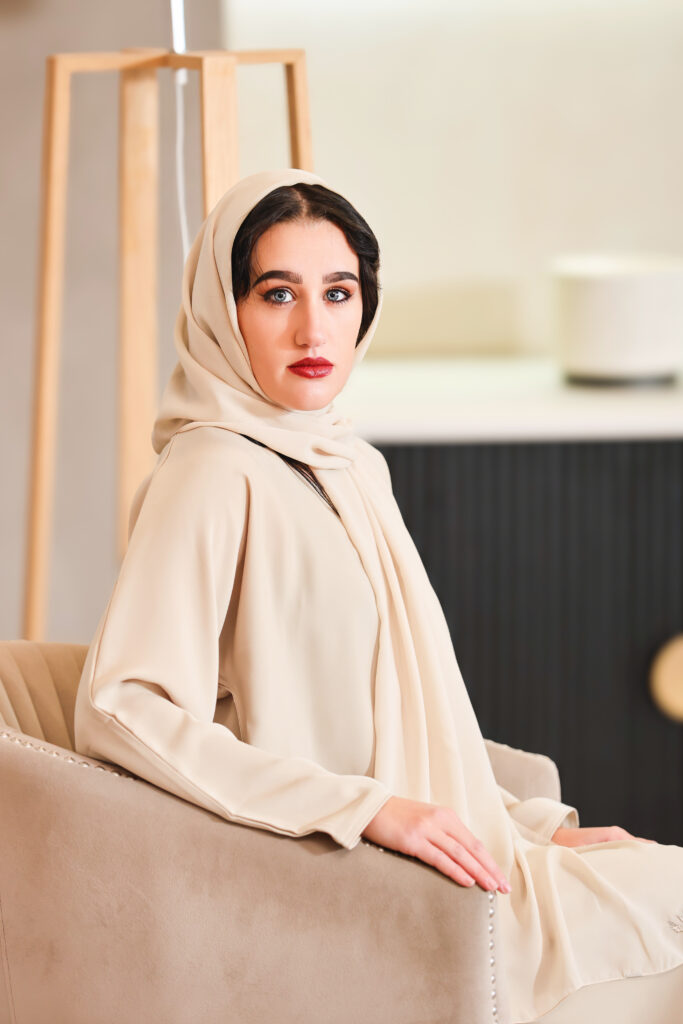 signature abaya pearl beige